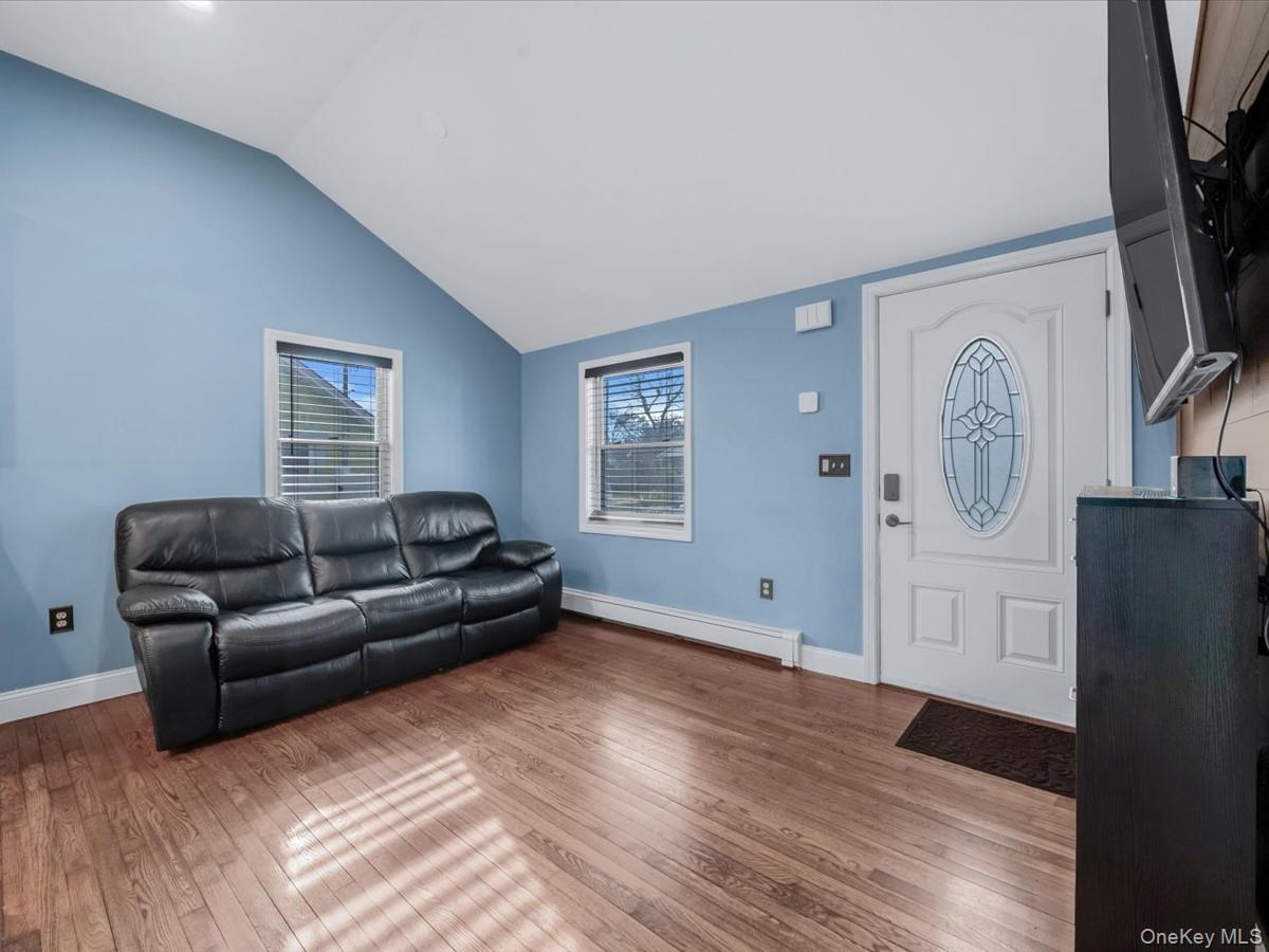 #5 photo, 27 Denton Street, מחוז סאפוק Patchogue , NY 11772