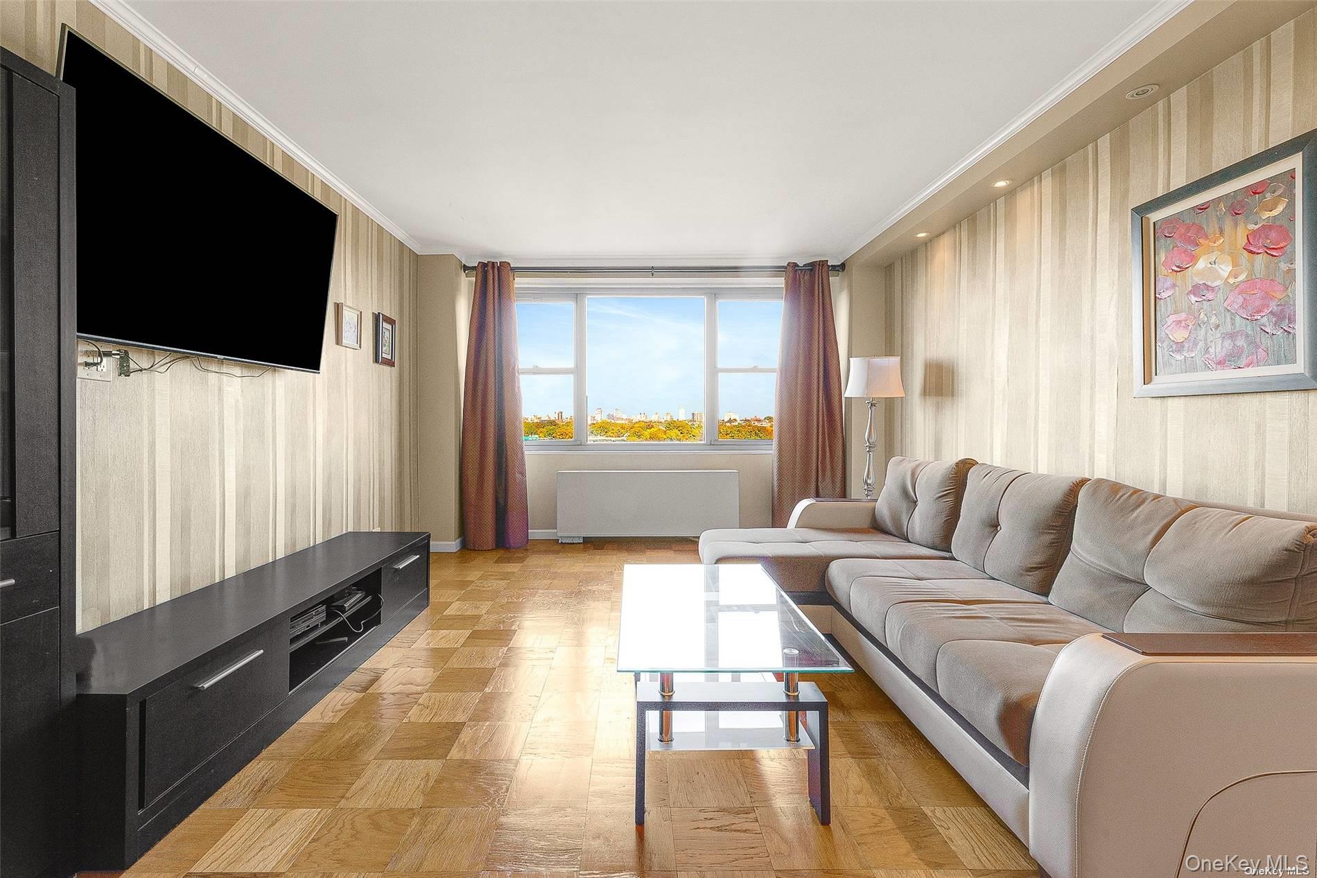 #10 photo, 61-20 Grand Central Parkway, Forest Hills , NY 11375