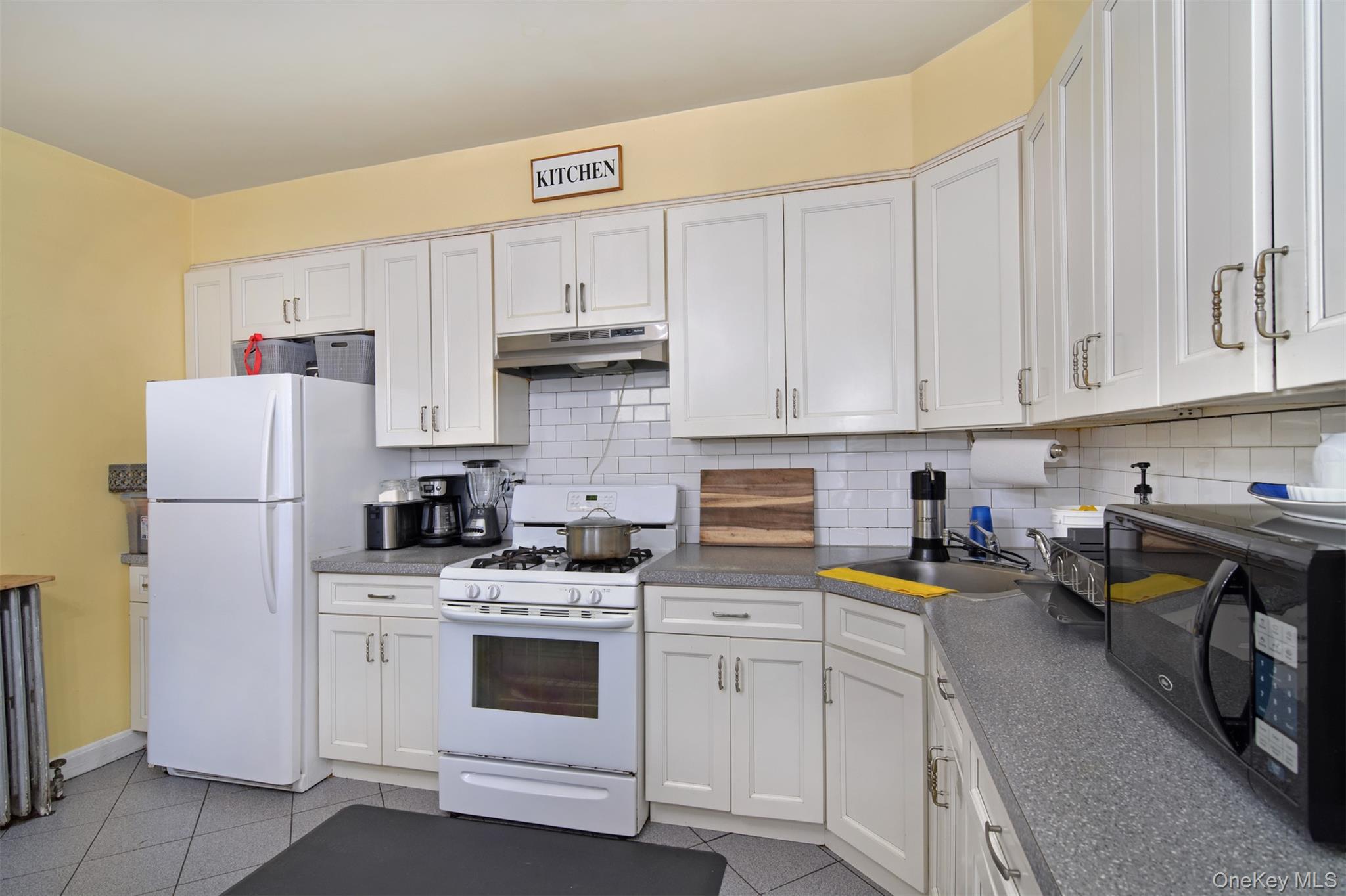 #20 photo, 262 N Fulton Avenue, Fleetwood , NY 10552