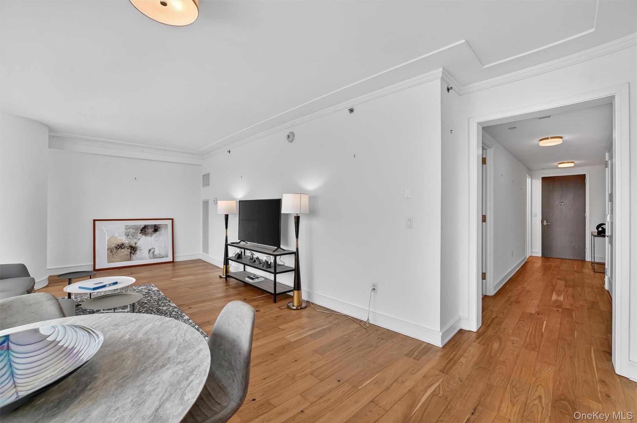 #11 photo, 5 Renaissance Square, White Plains , NY 10601