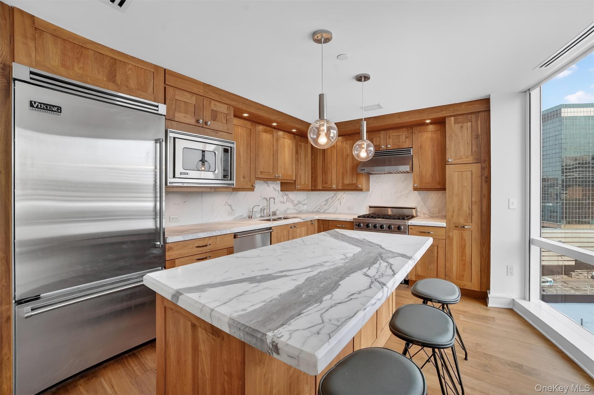 #12 photo, 5 Renaissance Square, White Plains , NY 10601