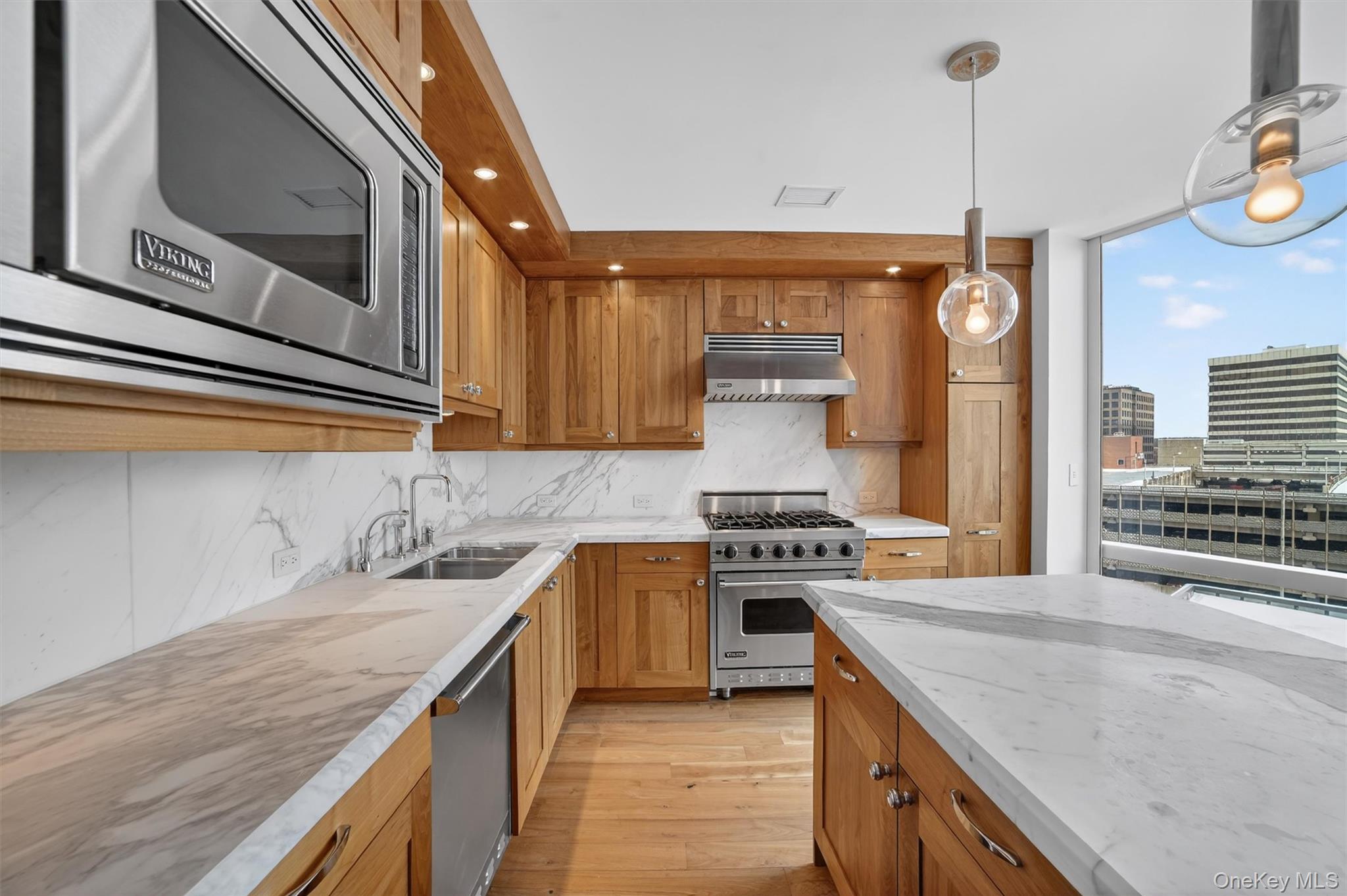 #15 photo, 5 Renaissance Square, White Plains , NY 10601