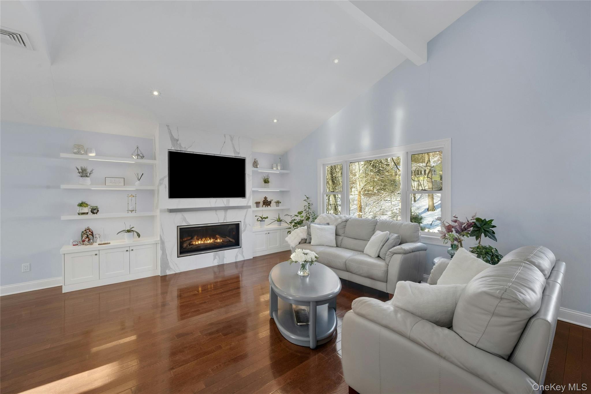 #4 photo, 30 Highclere Lane, Valhalla , NY 10595