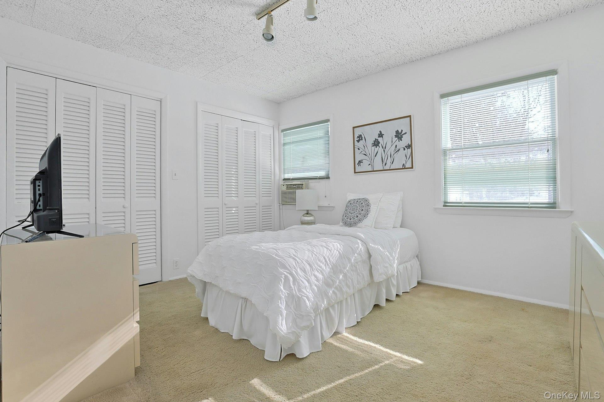 #19 photo, 32 Lambert Lane, New Rochelle , NY 10804