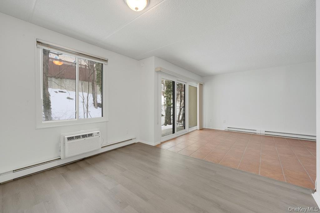 #18 photo, 130 Colonial Parkway, Yonkers , NY 10710