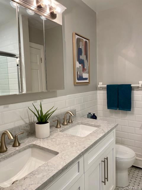 #9 photo, 1746 August Road, North Babylon , NY 11703