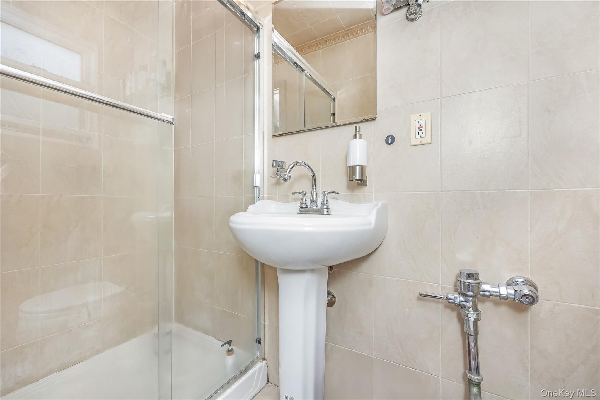 #15 photo, 7115 167th Street, Fresh Meadows , NY 11365