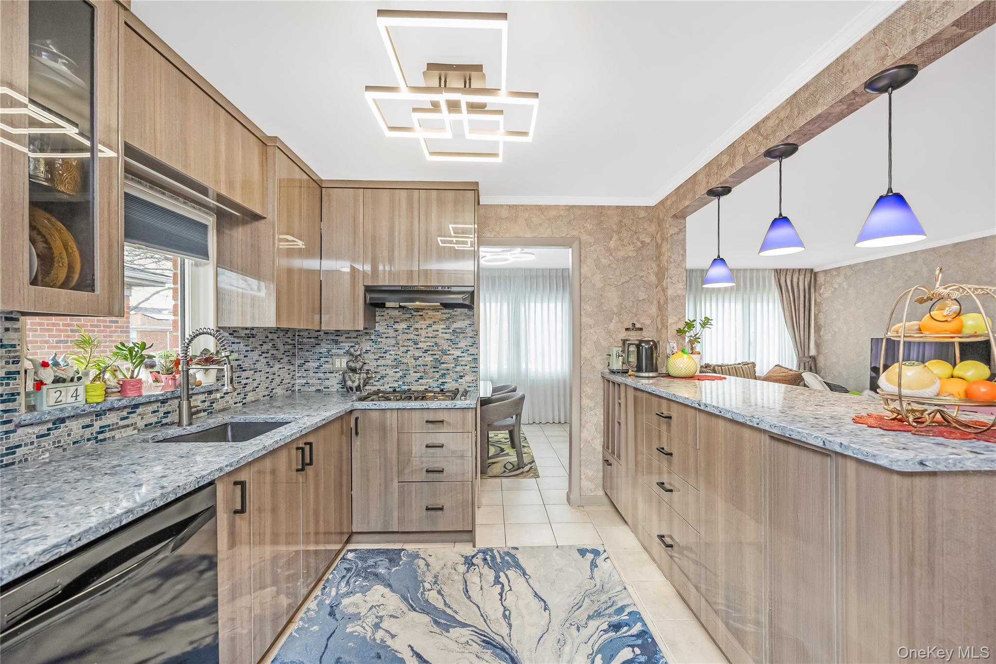 #3 photo, 7115 167th Street, Fresh Meadows , NY 11365