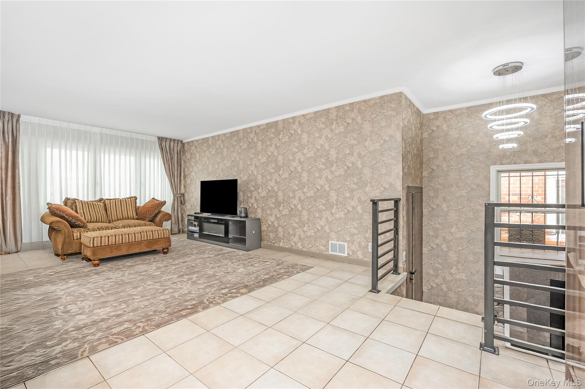 #5 photo, 7115 167th Street, Fresh Meadows , NY 11365