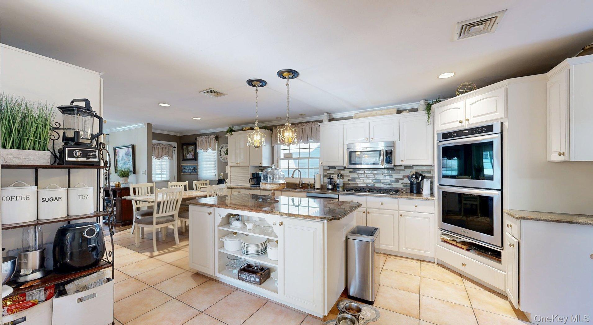 #14 photo, 6 Bea Street, Lake Grove , NY 11755