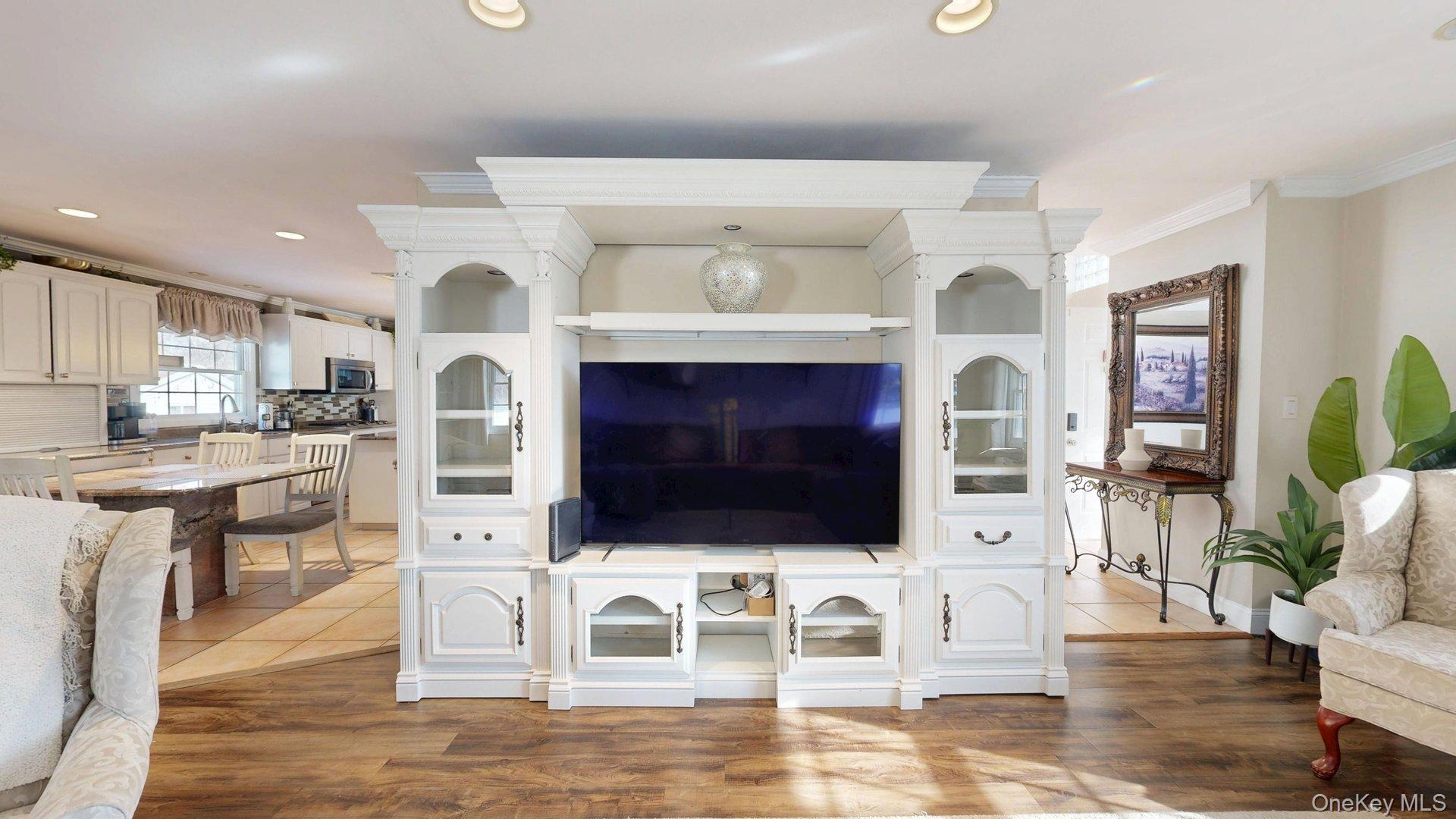 #20 photo, 6 Bea Street, Lake Grove , NY 11755