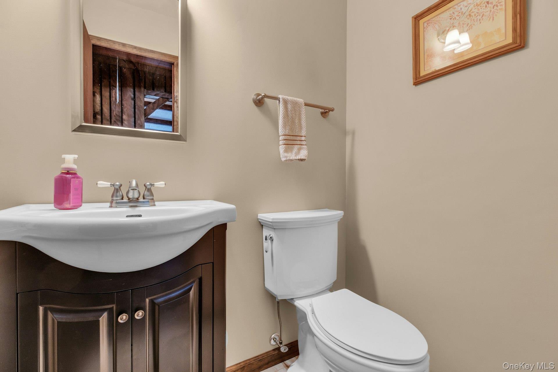 #11 photo, 238 Loop Drive, Sayville , NY 11782