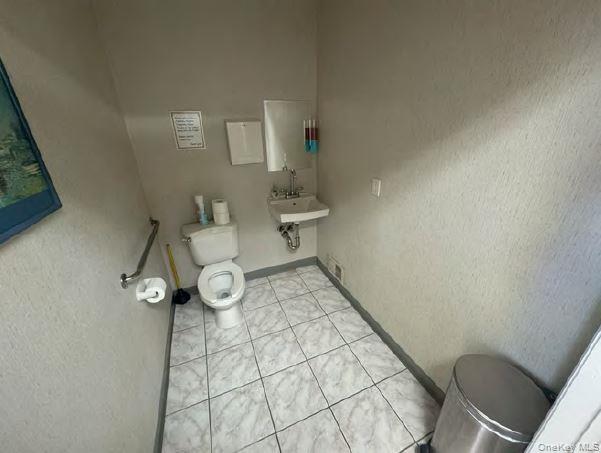 #15 photo, 1023 Pulaski Road, East Northport , NY 11731