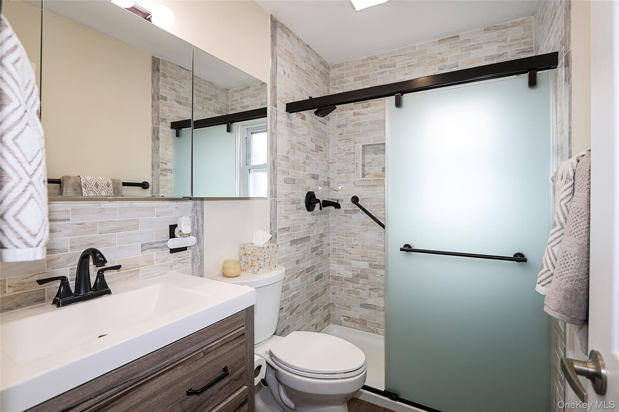 #12 photo, 169 N 6th Street, Bethpage , NY 11714