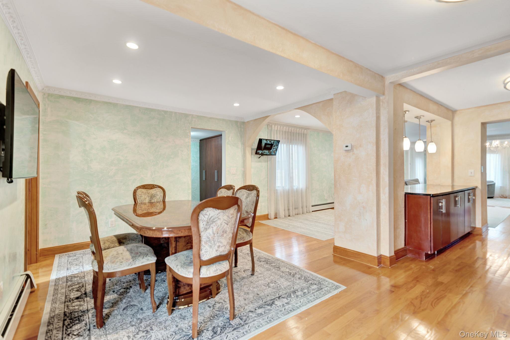 #18 photo, 188-14 McLaughlin Avenue, Holliswood , NY 11423