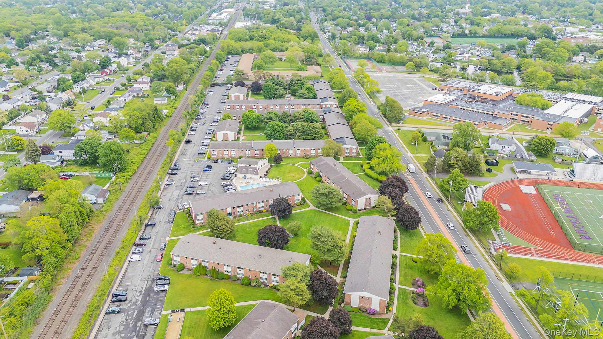 #10 photo, 2453 Union Boulevard, Islip , NY 11751