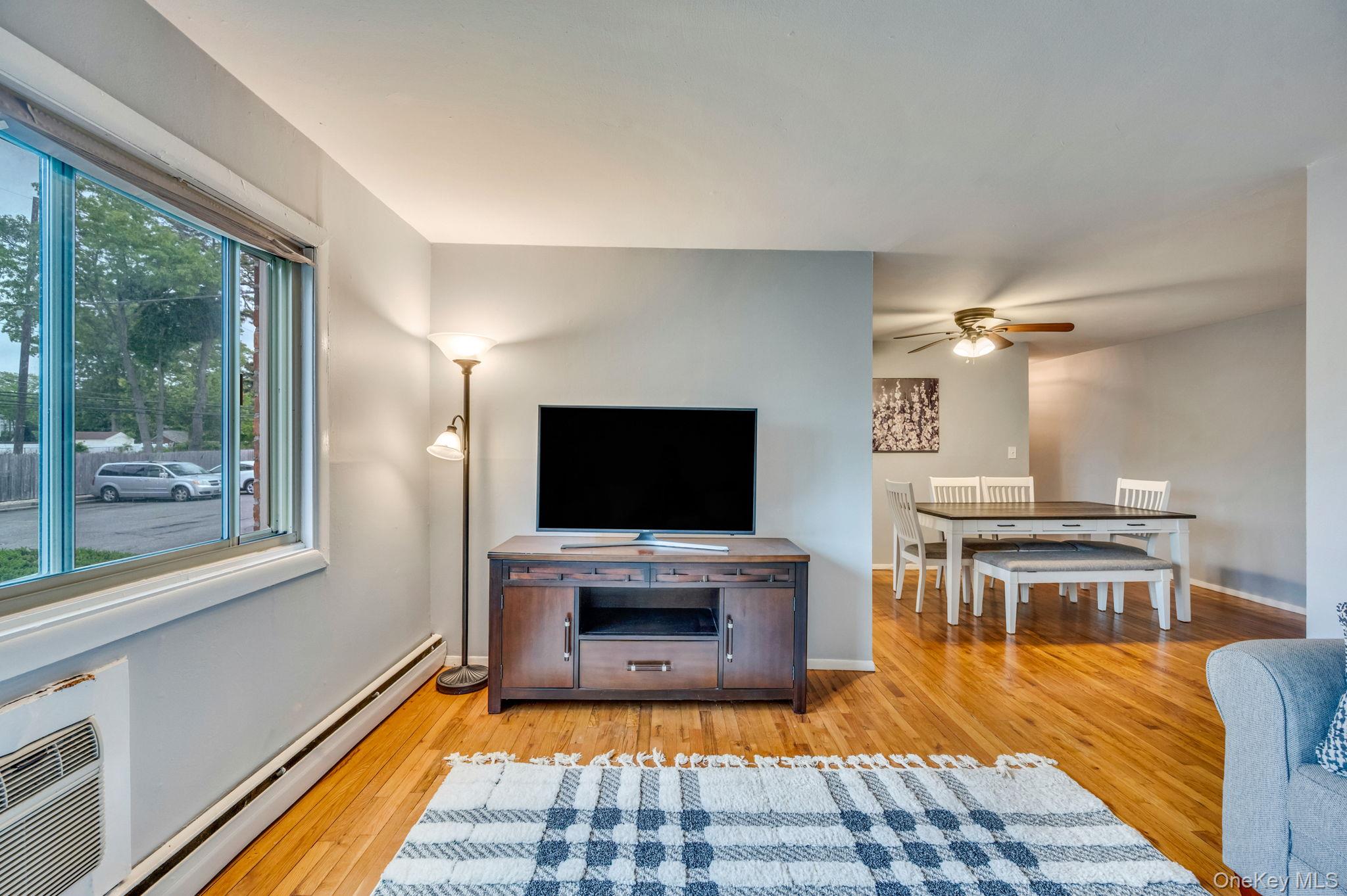 #13 photo, 2453 Union Boulevard, Islip , NY 11751