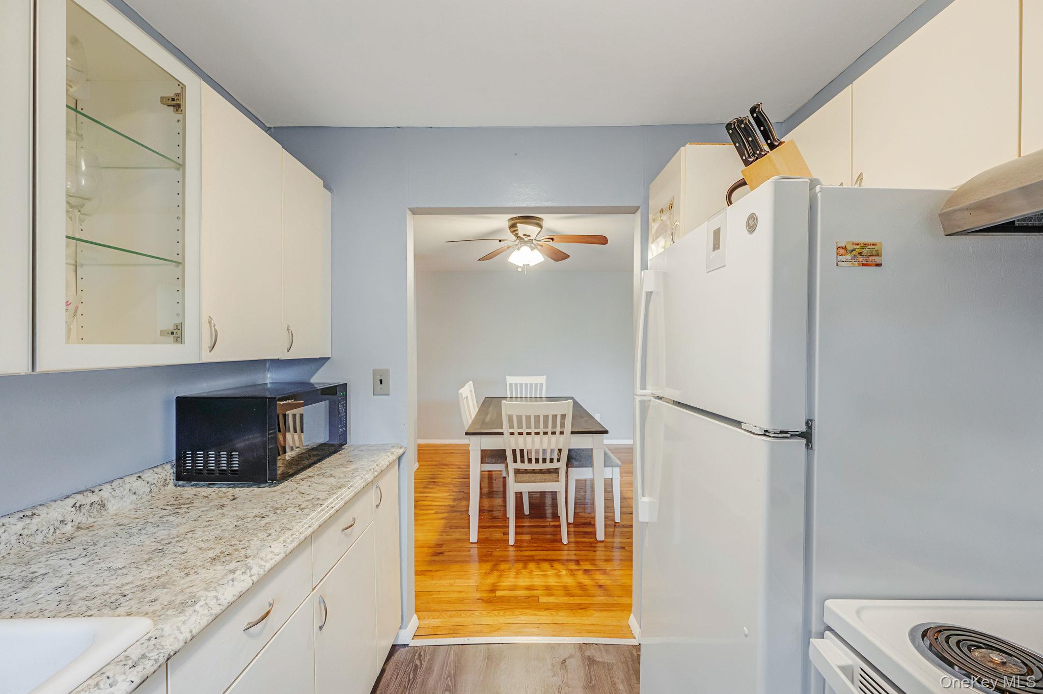 #19 photo, 2453 Union Boulevard, Islip , NY 11751