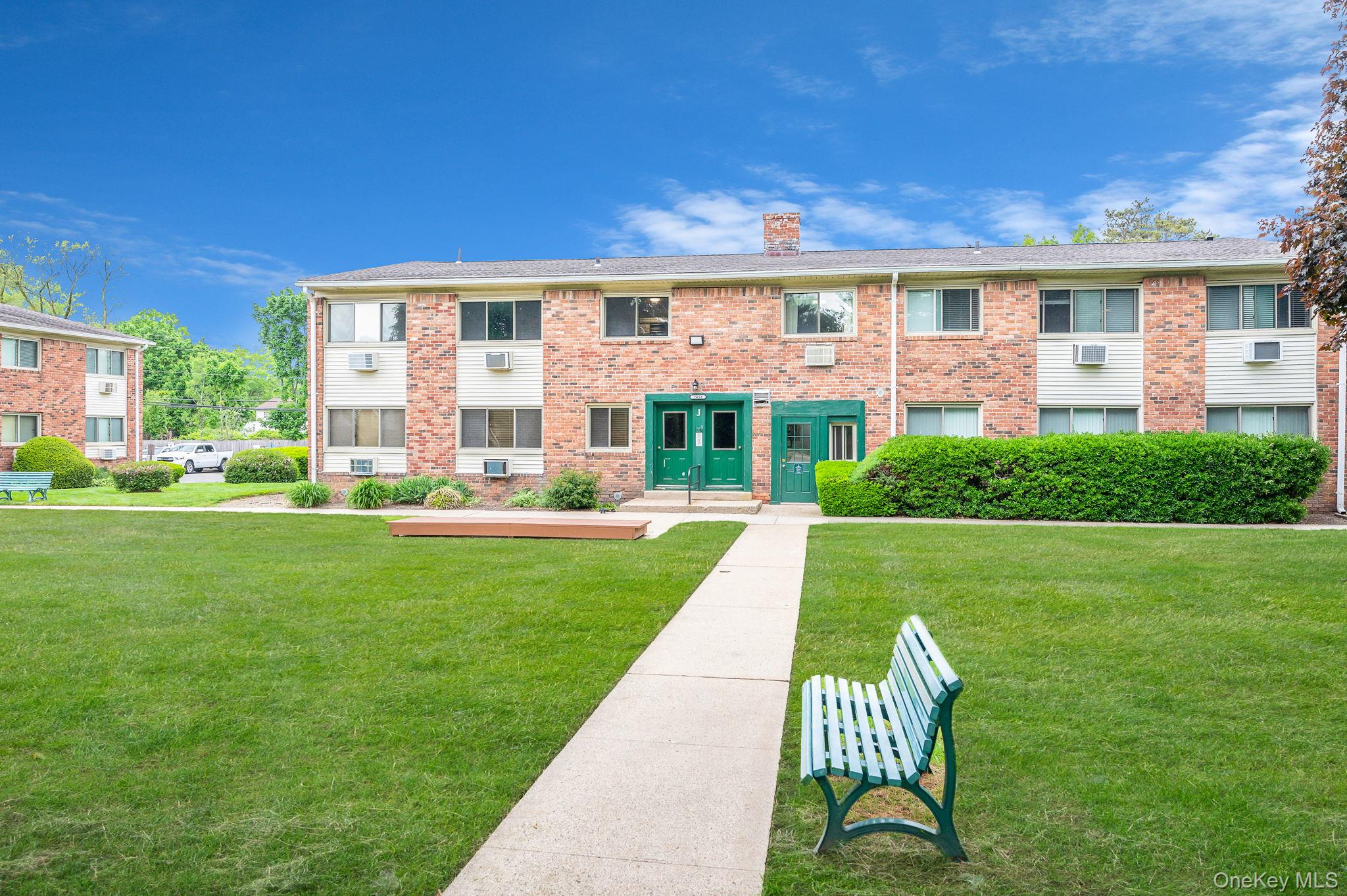 #2 photo, 2453 Union Boulevard, Islip , NY 11751