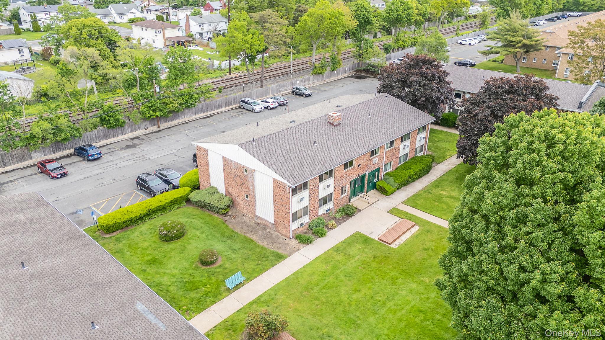 #6 photo, 2453 Union Boulevard, Islip , NY 11751