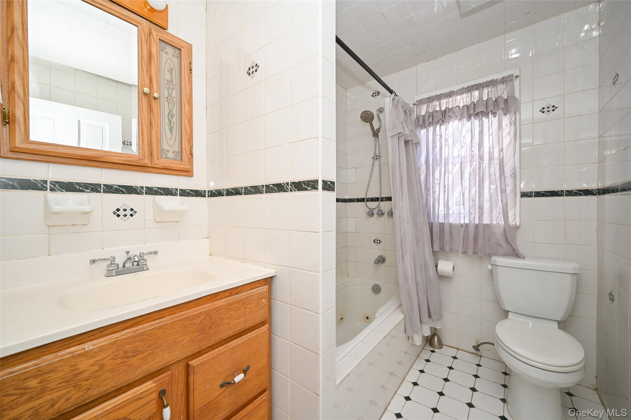 #14 photo, 45-20 156 Street, Куинс ‖ Flushing , NY 11355