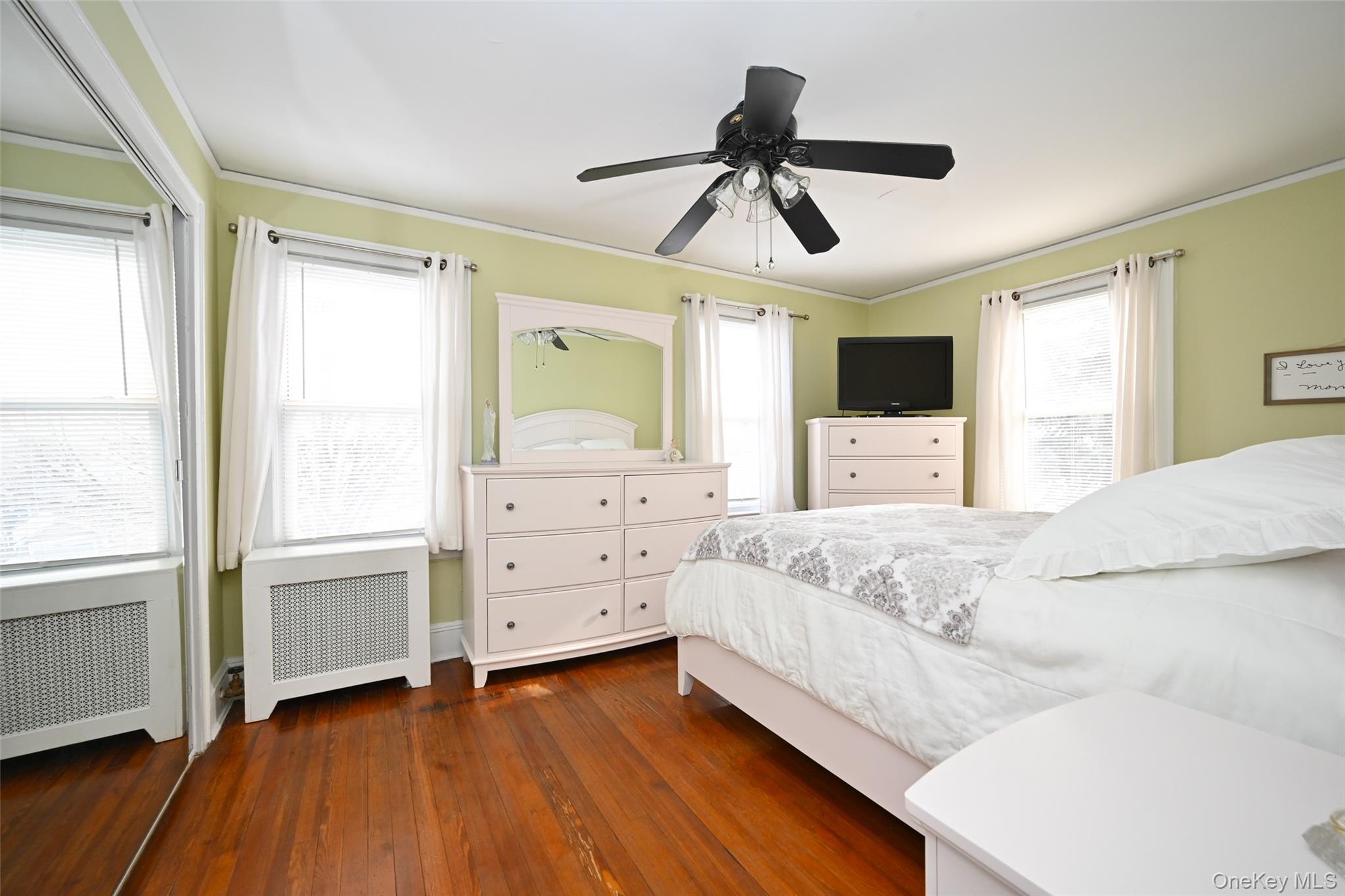 #17 photo, 45-20 156 Street, Куинс ‖ Flushing , NY 11355