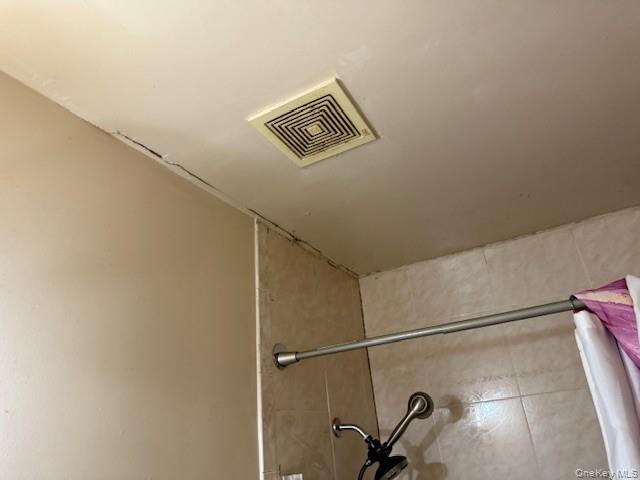 #12 photo, 2120 Clinton, Bronx , NY 10457