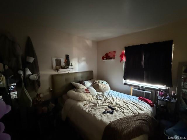 #16 photo, 2120 Clinton, Bronx , NY 10457