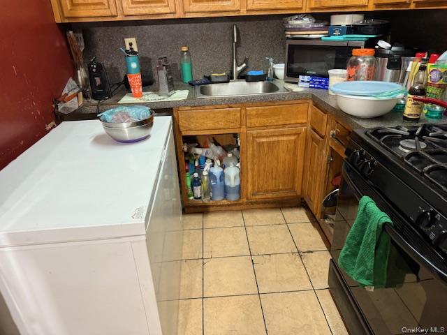 #6 photo, 2120 Clinton, Bronx , NY 10457