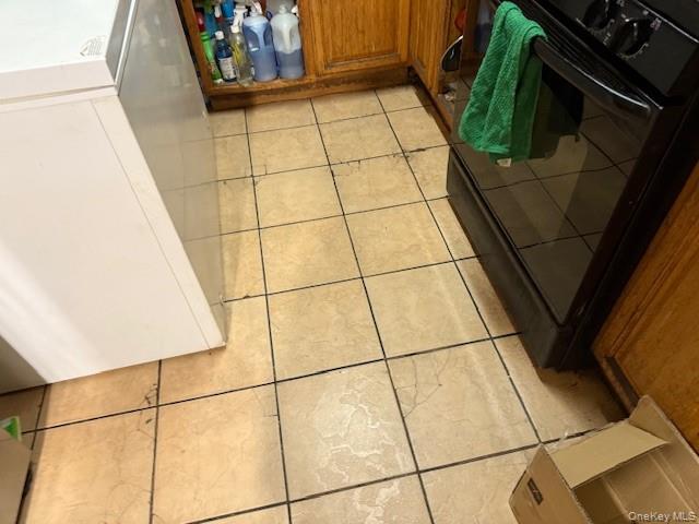 #7 photo, 2120 Clinton, Bronx , NY 10457