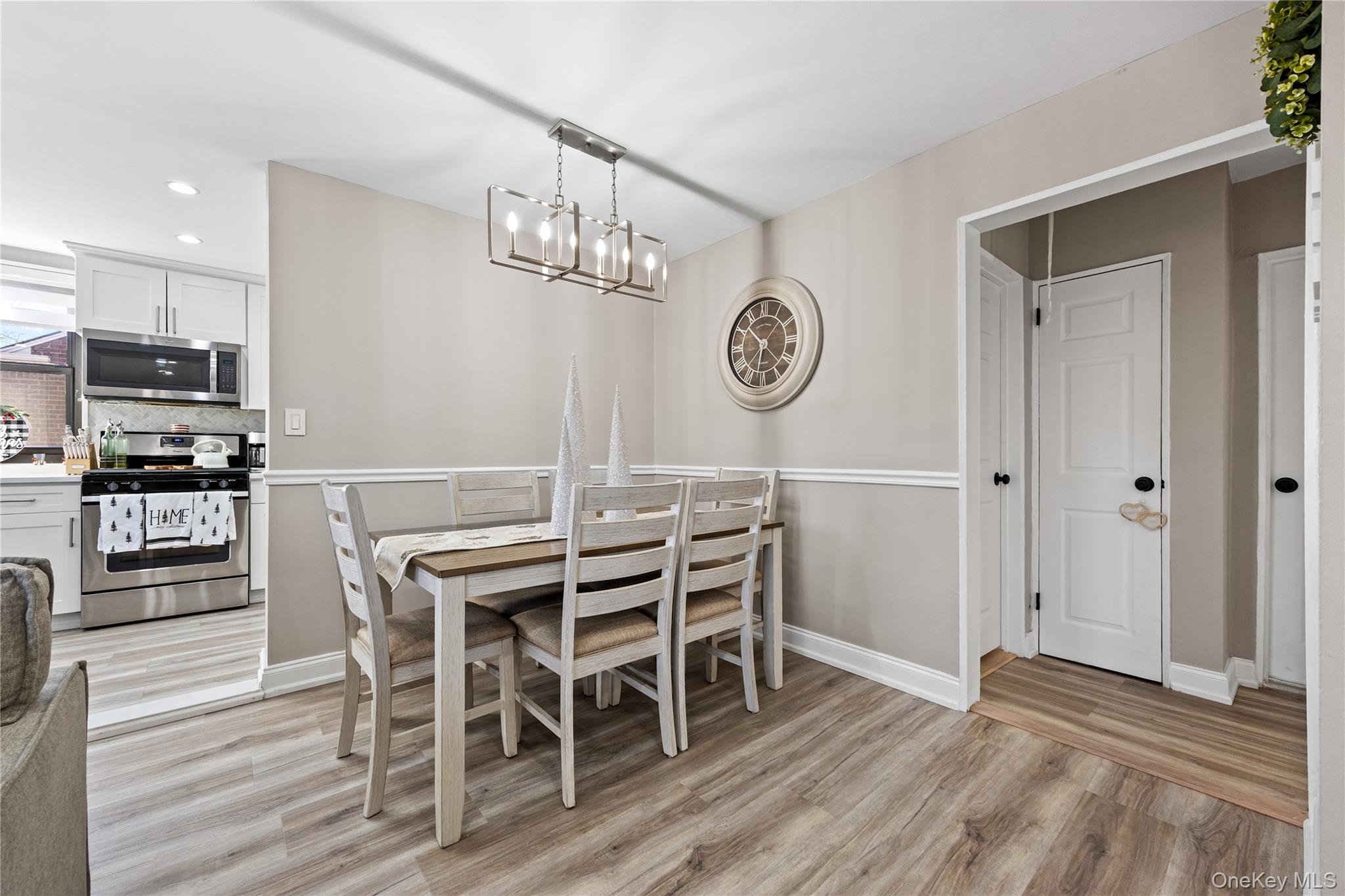 #13 photo, 160-08 16th Avenue, Whitestone , NY 11357