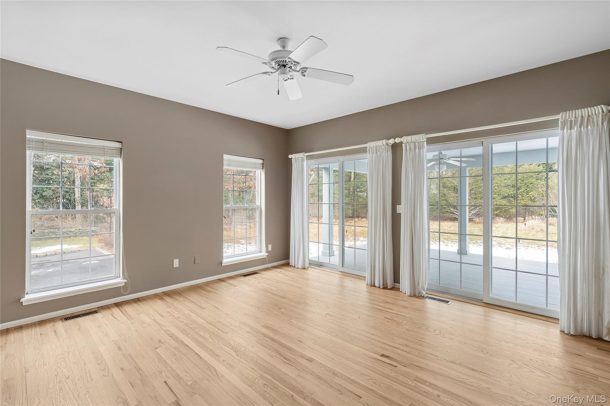 #8 photo, 97 Spring Close Highway, East Hampton , NY 11937