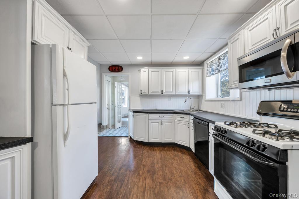 #14 photo, 218 Woodlawn Road, West Hempstead , NY 11552