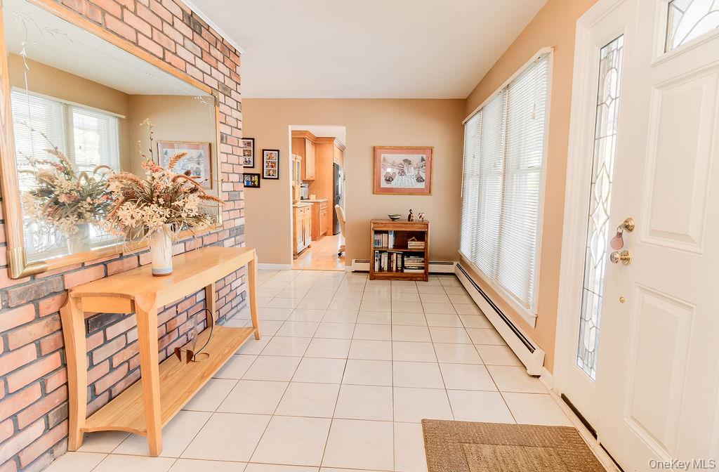 #11 photo, 14 Hills Park Lane, Smithtown , NY 11787