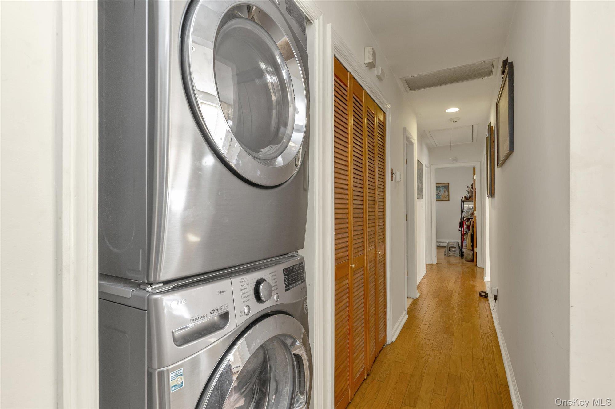 #15 photo, 88 Spruce Lane, ناسو Valley Stream , NY 11581