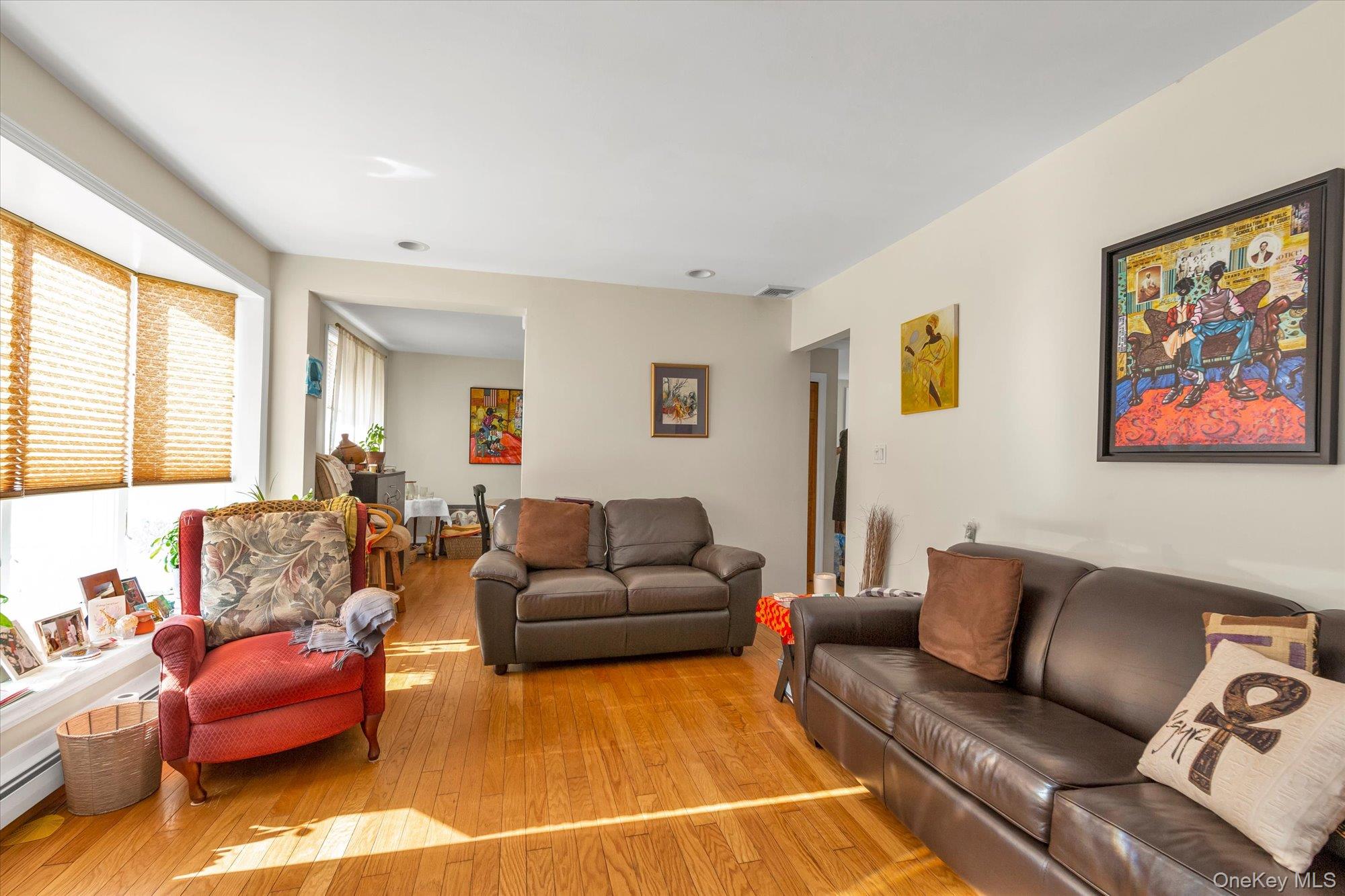 #4 photo, 88 Spruce Lane, ناسو Valley Stream , NY 11581