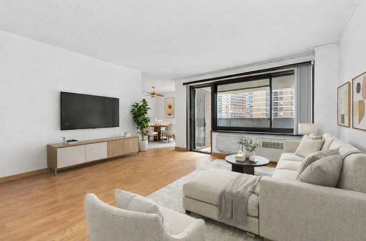 #1 photo, 90 Gold Street, מנהטן Financial District , NY 10038