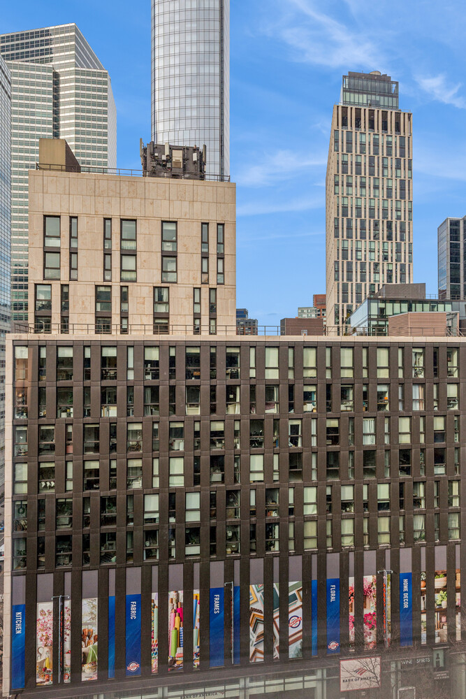 #13 photo, 275 GREENWICH Street, Tribeca , NY 10007