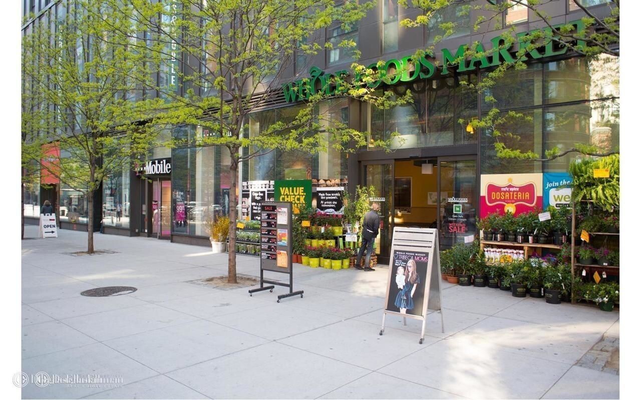 #19 photo, 275 GREENWICH Street, Tribeca , NY 10007