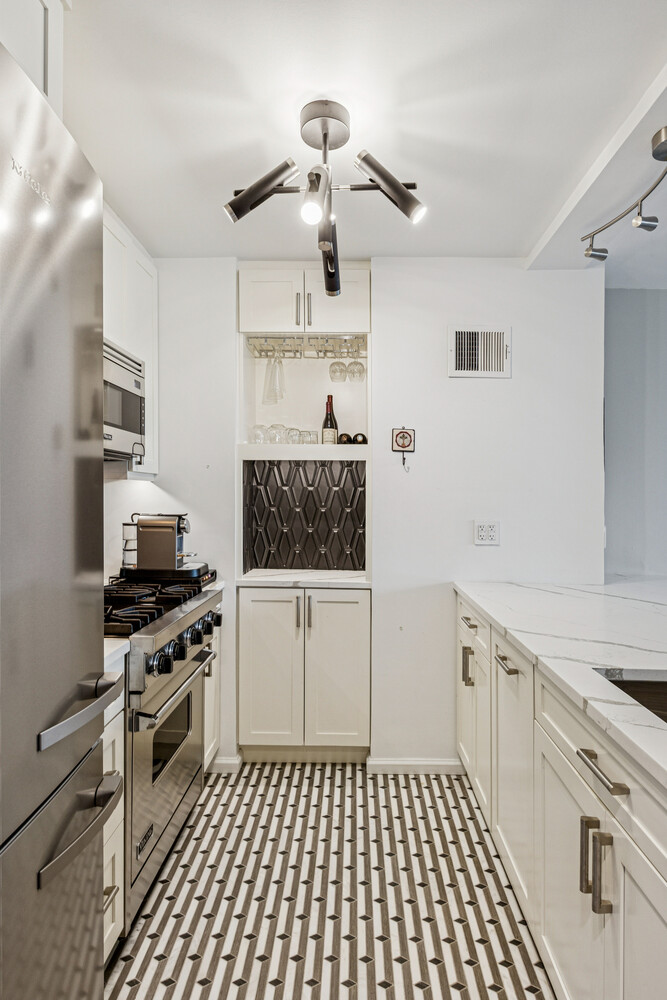 #7 photo, 275 GREENWICH Street, Tribeca , NY 10007