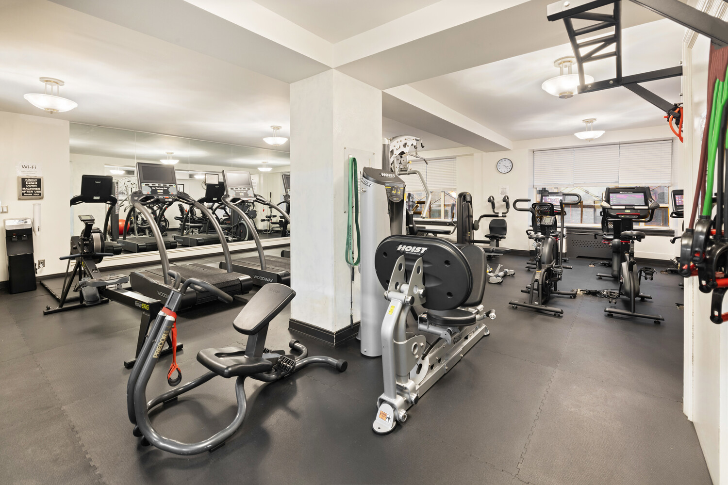 #21 photo, 150 CENTRAL Park S, मैनहटन Central Park South , NY 10019