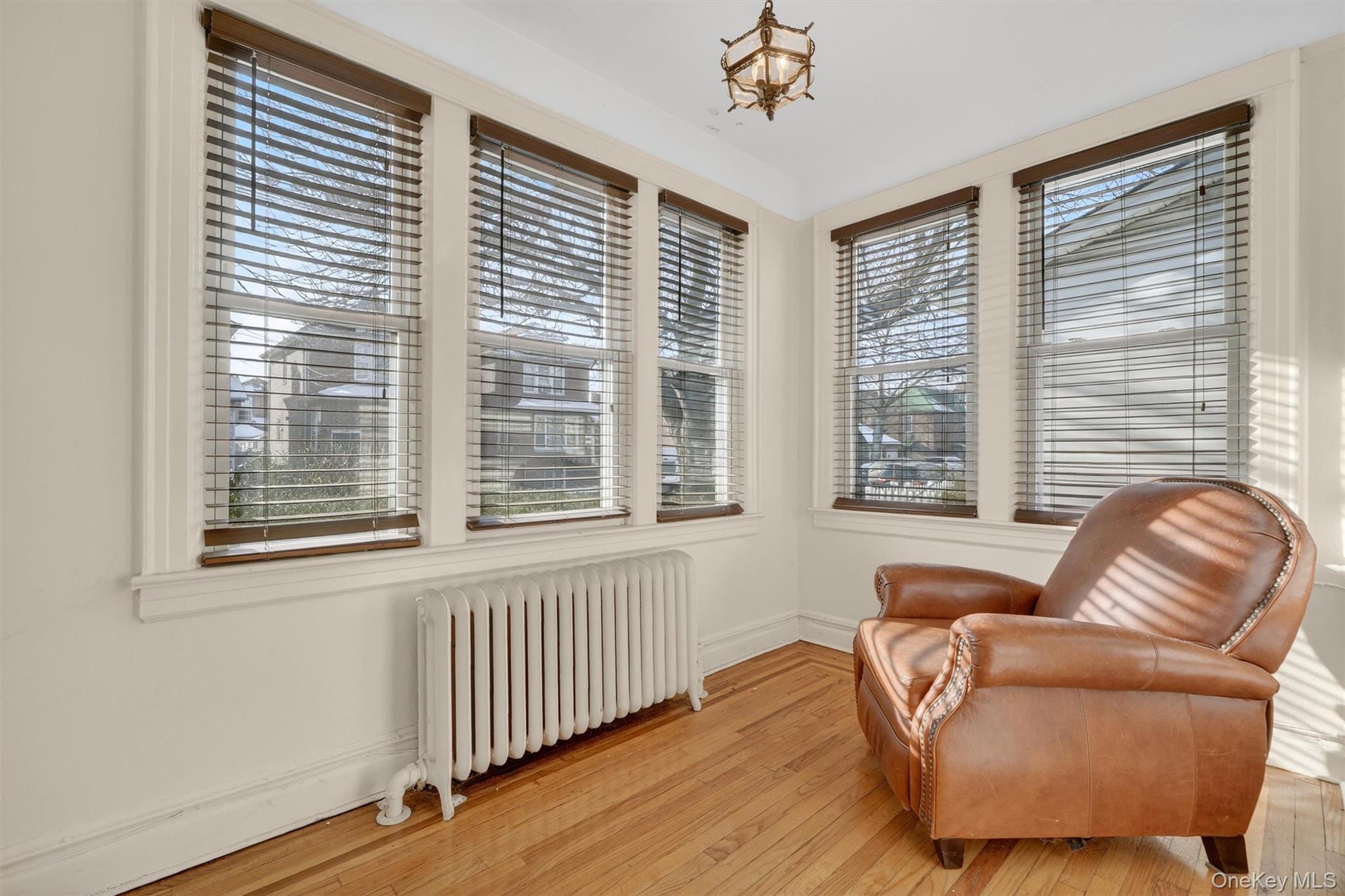 #11 photo, 1850 Hone Avenue, Bronx , NY 10461