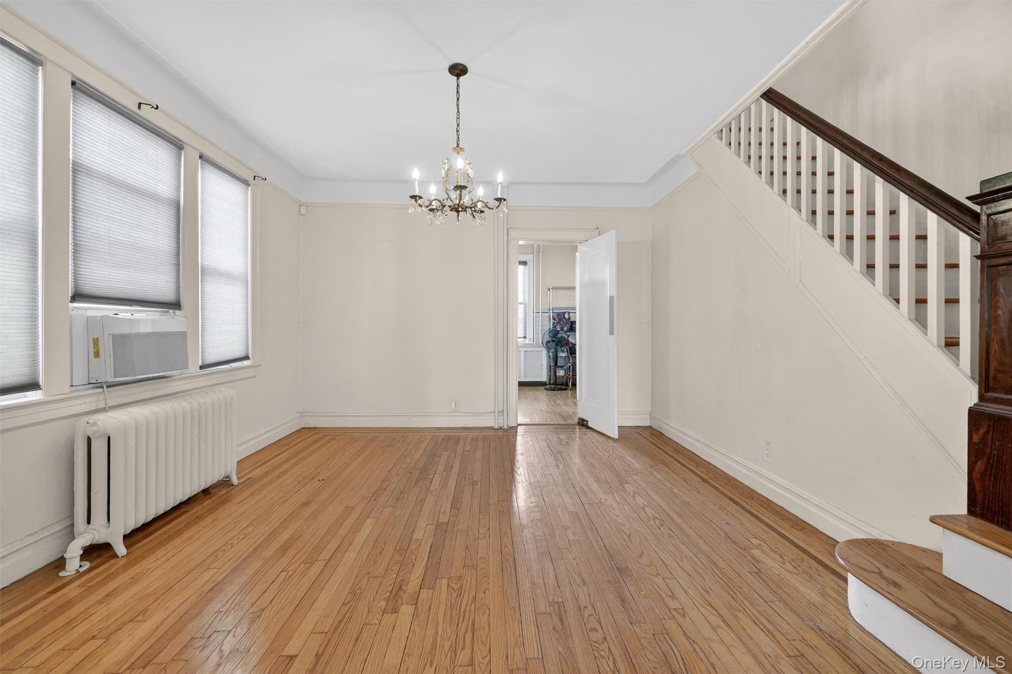 #16 photo, 1850 Hone Avenue, Bronx , NY 10461