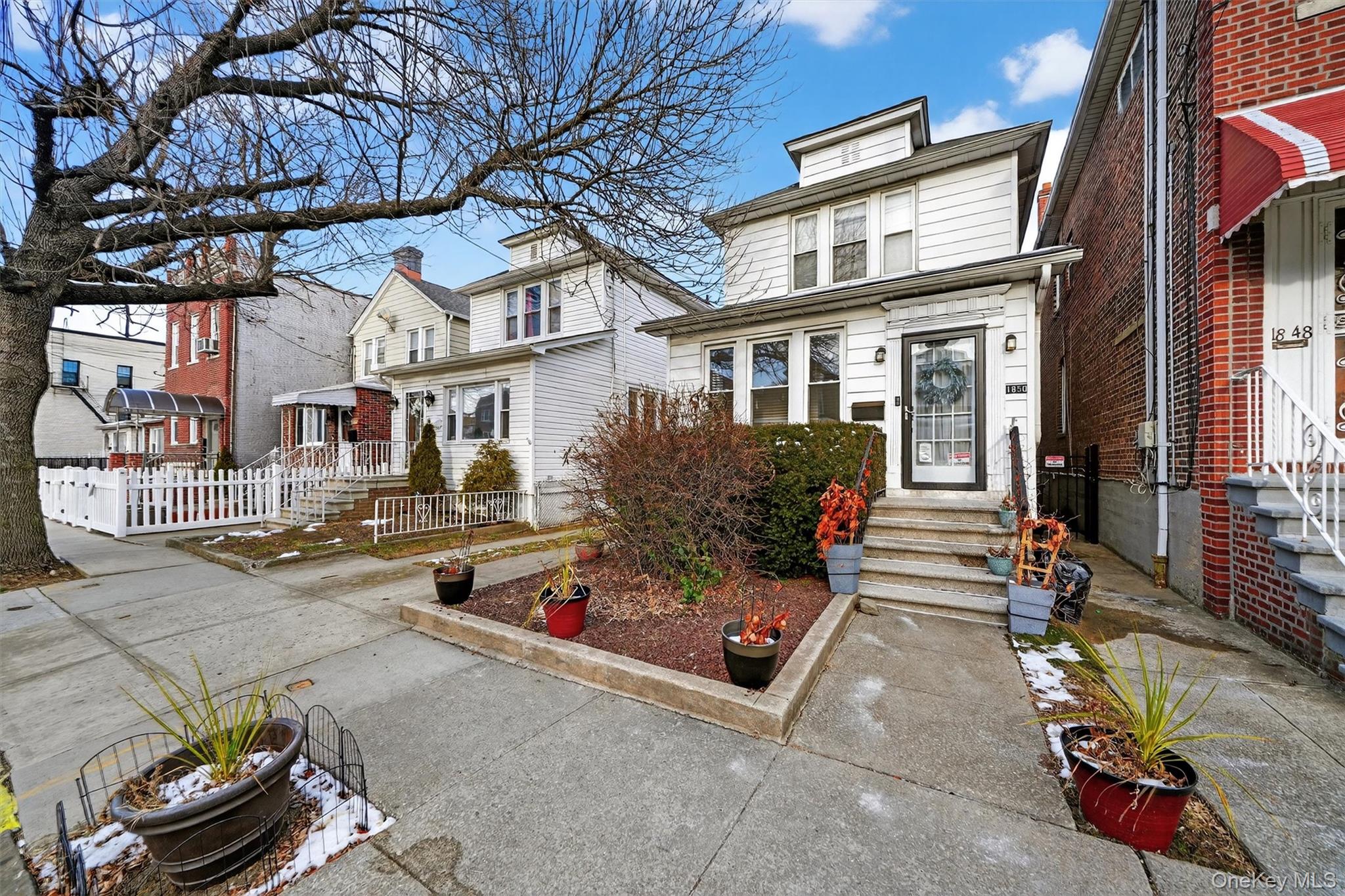 #3 photo, 1850 Hone Avenue, Bronx , NY 10461