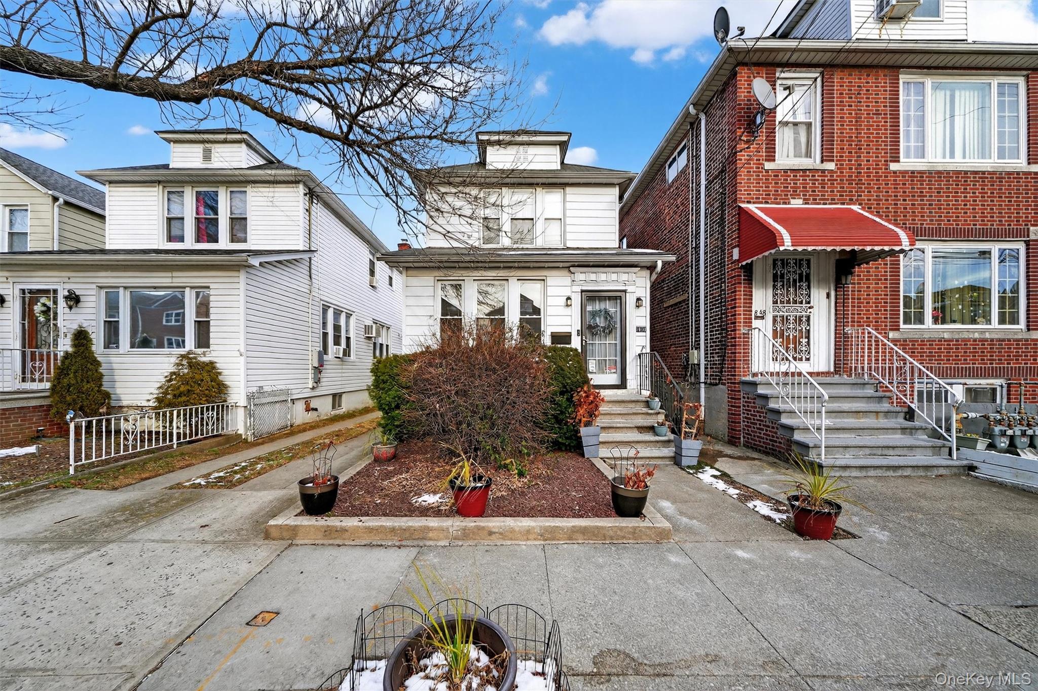 #4 photo, 1850 Hone Avenue, Bronx , NY 10461