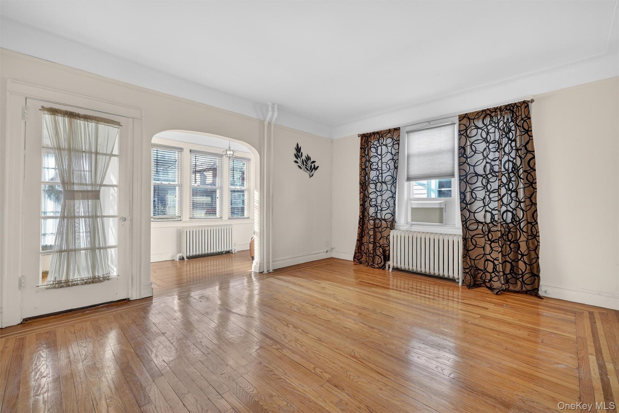 #7 photo, 1850 Hone Avenue, Bronx , NY 10461