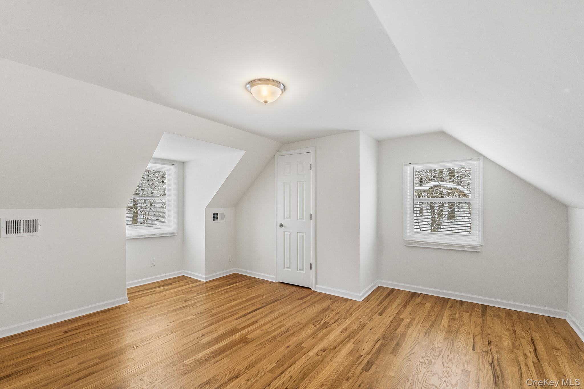 #16 photo, 3483 Overlook Avenue, Yorktown Heights , NY 10598