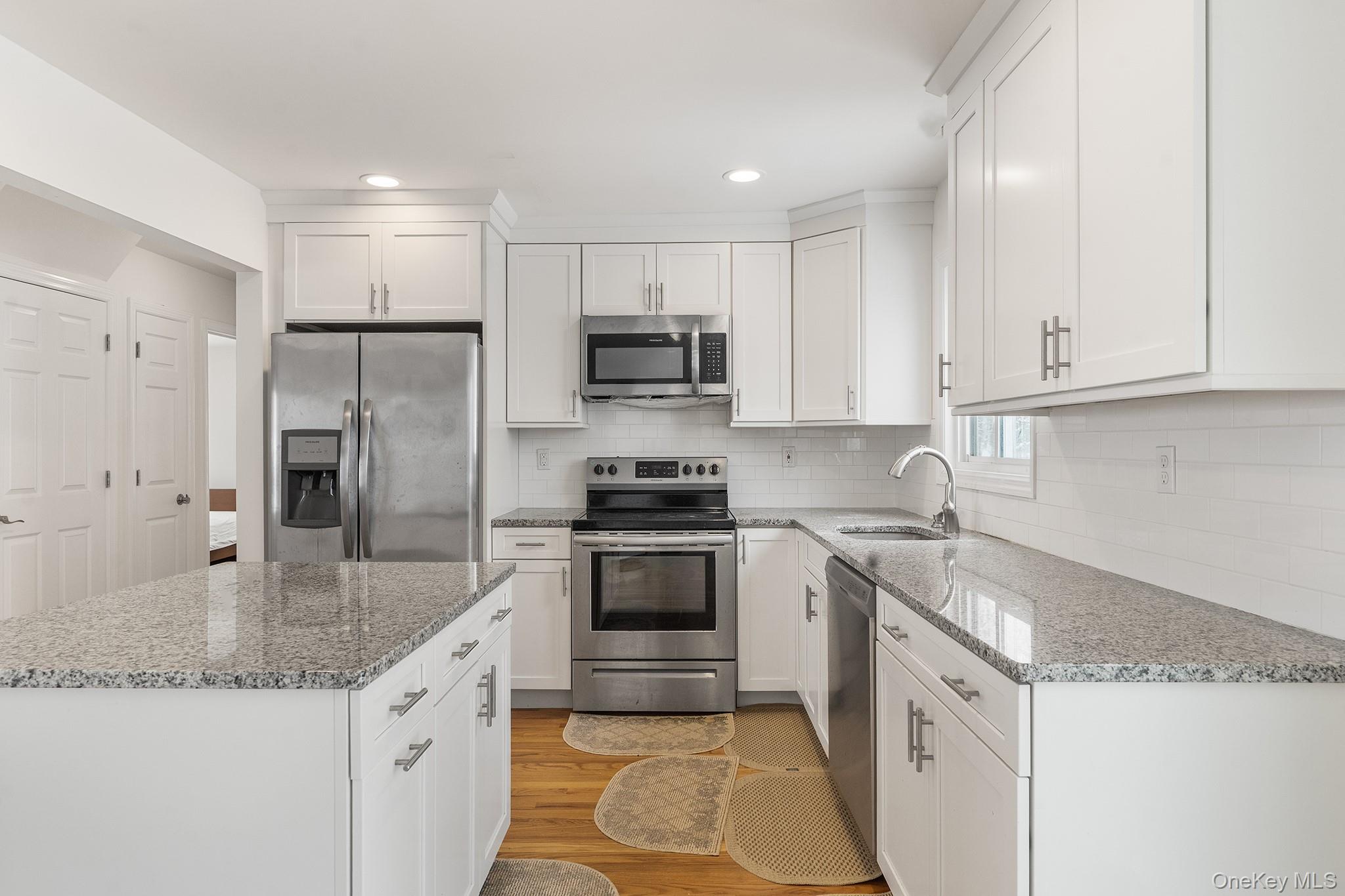 #7 photo, 3483 Overlook Avenue, Yorktown Heights , NY 10598