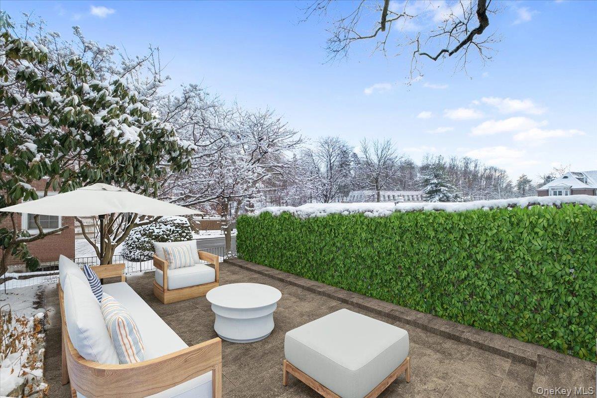 #1 photo, 5 Campus Place, Scarsdale , NY 10583