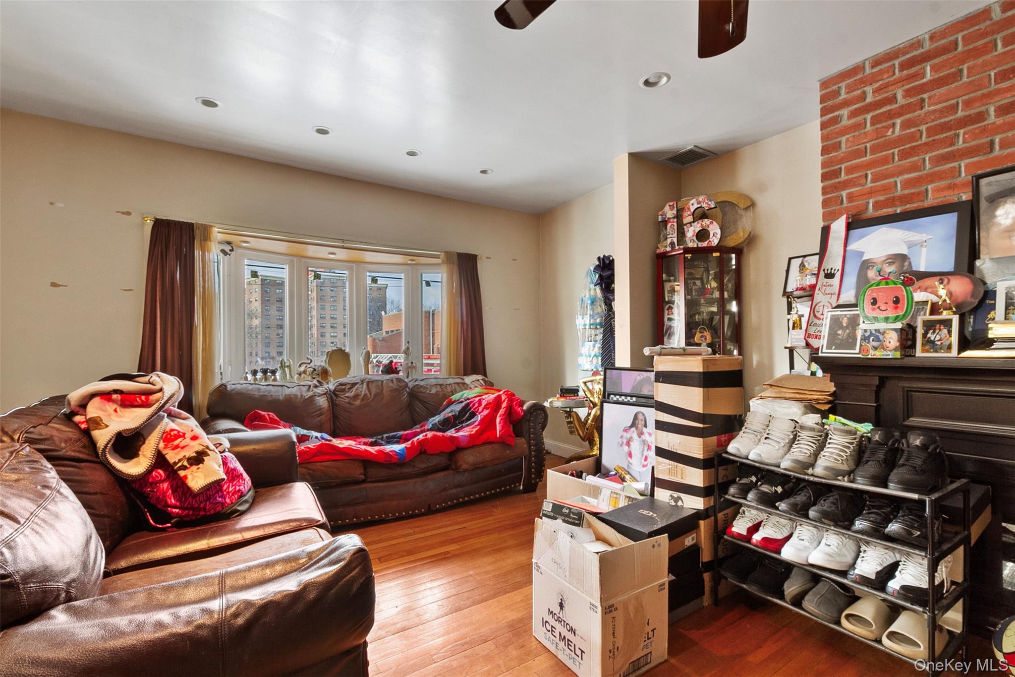 #2 photo, 219 S Sixth Avenue, Mount Vernon , NY 10550